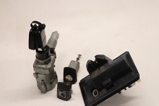 Mercedes Benz W202 C180 Schlosssatz Ein Schlüssel alle Schlösser Infrarot! LESEN