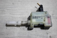 Stellmotor Heckklappenschloss Zentralverriegelung 4B9962115C Audi A3 8P Bj,05
