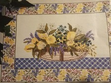 Stickvorlagen  Kreuzstich Blumenkorb und Schaf