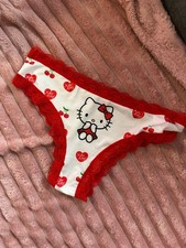 Hello Kitty Slip 38/42  M/L