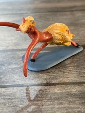 Hausser Elastolin, Space