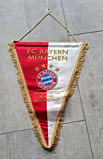 FC Bayern München Wimpel für 20 Jahre Mitgliedschaft Höhe ca. 36cm gestickt