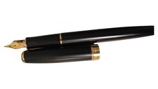 Parker Füllfederhalter Schwarz Gold Business Schreibgerät