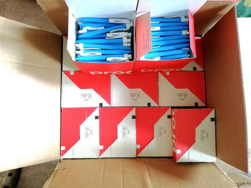 Noch 700 stück - 700, (7x100)