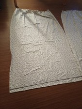 2 Gardinen Retro Blümchen  Gebraucht 180x 128cm Fester Stoff Gute Qualität