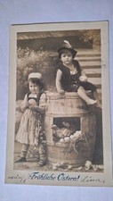 AK Foto Ostern Kinder Eier Hühner Fass 1910 gelaufen