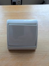 Berker Arsys Taster mit Wippe & Rahmen Cemeweiß Weiß