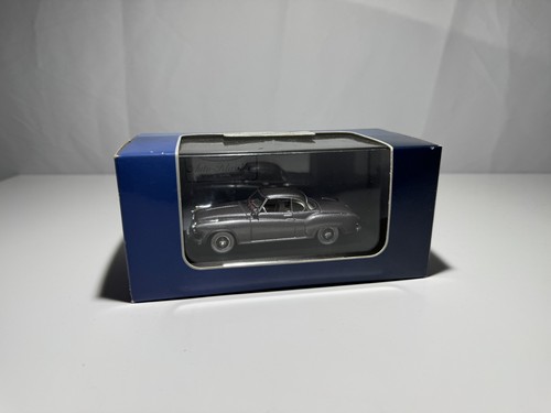 Atlas borgward isabella - 1:43,