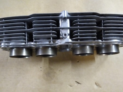 Zylinder mit kolben cb650 rc03 - mit,