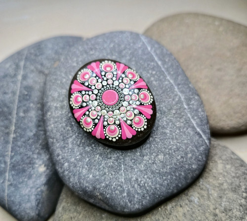 Bemalter stein mandala rosa - bemalter, stein,
