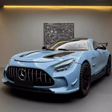 Mercedes AMG GTR | 1:18 |