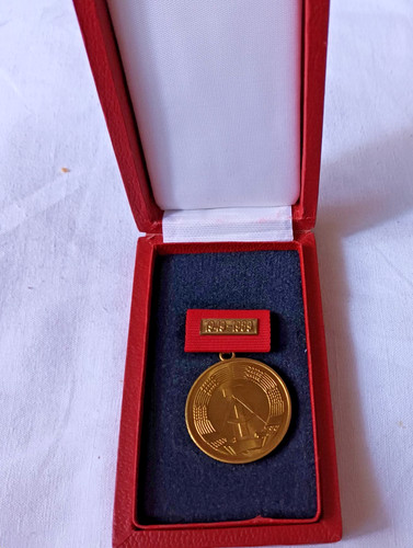 Ddr medaille für verdienste - ddr,