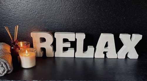 Buchstaben relax schriftzug - buchstaben, *relax*