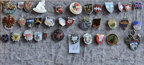 Anstecknadeln pins - 35,