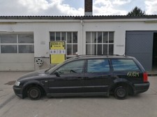 Schlachtfest/ VW Passat 3B5 1,8 Variant  Ausschnitt vom Einstieg Nr.60/21