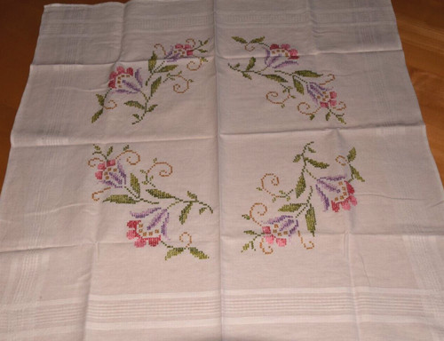 Alte deckchen handbestickt - alte,
