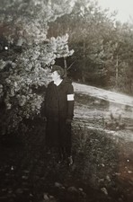 Lottchen Junge Frau in Uniform