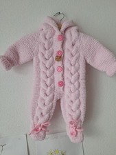 Selbstgestrickter Overall für