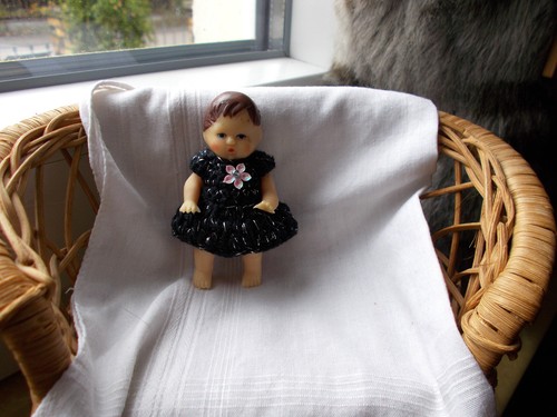 Puppenstube kleid puppe 7cm - kleid, puppe,