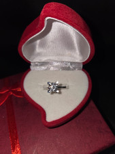 Weißgold Ring mit Diamant *Zertifiziert* 0,90 Karat GVVS2