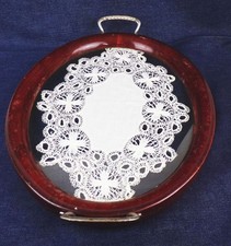 Altes Tablett gehäkeltes