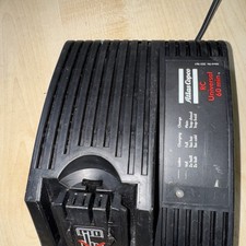 Atlas Copco AEG RC Universal 60min 7,2-14,4V 1,8A 40W Akku Batterie Ladegerät