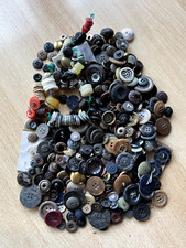 Über 500 Gramm Knöpfe Konvolut gebraucht
