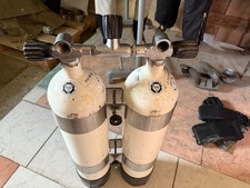 Doppeltauchgerät 7l - 300 bar mit Standfüßen - Brücke absperrbar -TÜV neu