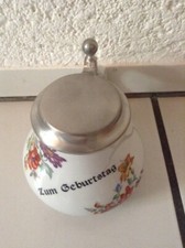 Porzellan Krug mit Zinndeckel