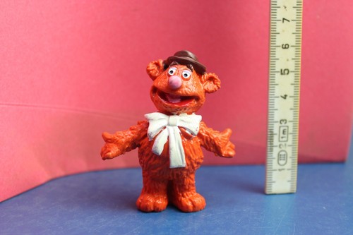 Fozzy bear muppet show - muppet,