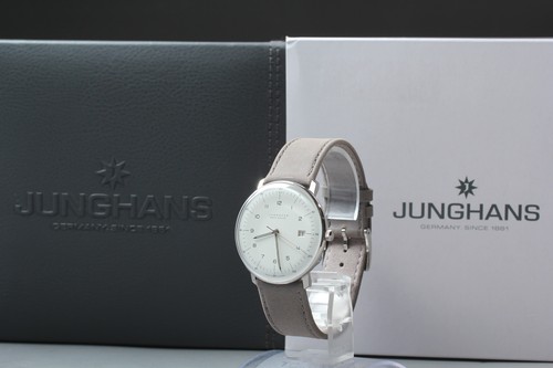 Mit box papier - papier], junghans