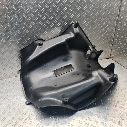 Leg shield interior - leg,