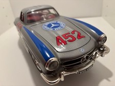 Burago Modellauto 1:18 -