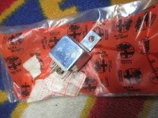 Original Alfa Romeo 75 Bj. 88 - 92 Relais Fernschalter 12V 0450 SIPEA 60521510