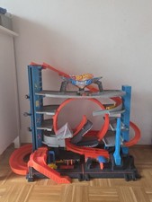 Hot Wheels FTB69 City Ultimate