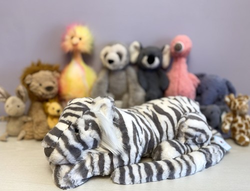 Jellycat large sacha snow - sacha,