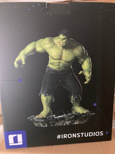 Avengers art statue hulk - avengers,