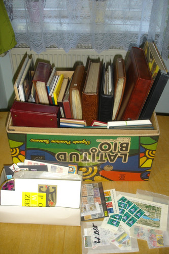 Wühlkiste mit - , 27