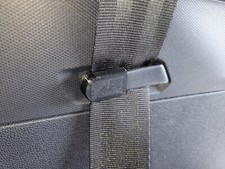 Gurthalter 3.Sitzreihe