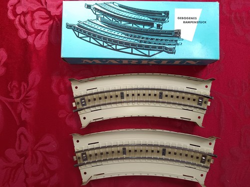 Märklin 7167 zwei gebogene - 7167,