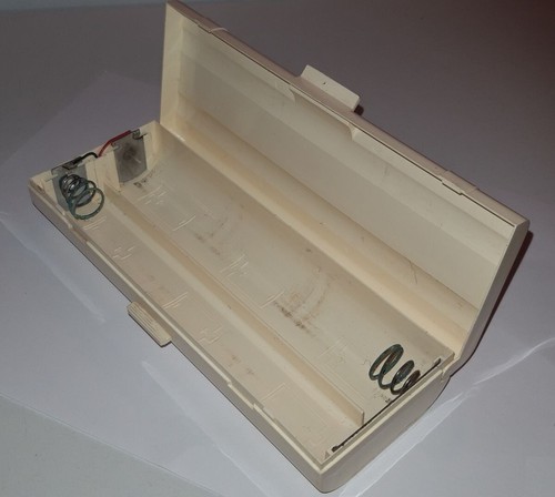 Batteriefach aus grundig - batteriefach,