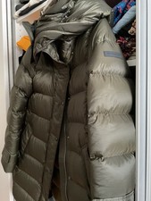 Burberry London Parka Daunenmantel mit Kapuze Gr. M Grün