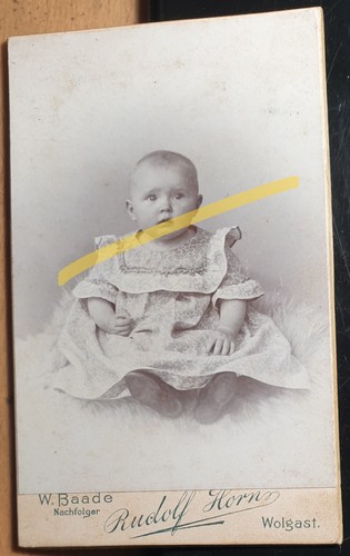 Sitting small child baby cdv - small, baby/cdv