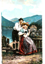 AK Paar in Alpen-Tracht- Mann m. Lederhose/ Frau m. Federhut-  Verlag: O. Zieher