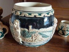 Bowle mit 5 Bechern, Steingut, Burgen Motive, gebr., Deckel beschädigt