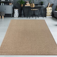 Eleganter brauner Teppich –