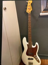 Bass squier jazz - squier,