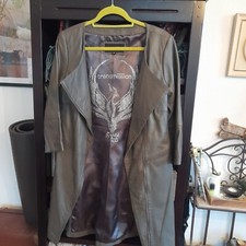 Ledermantel, extravagant