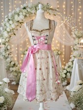 Zauberhaftes Dirndl