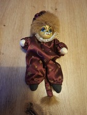 Puppe mit Porzellankopf Katze